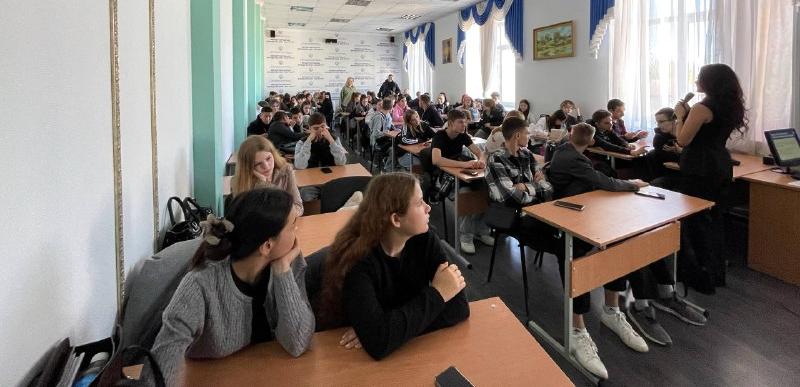 Беседа студентов первокурсников с психологом