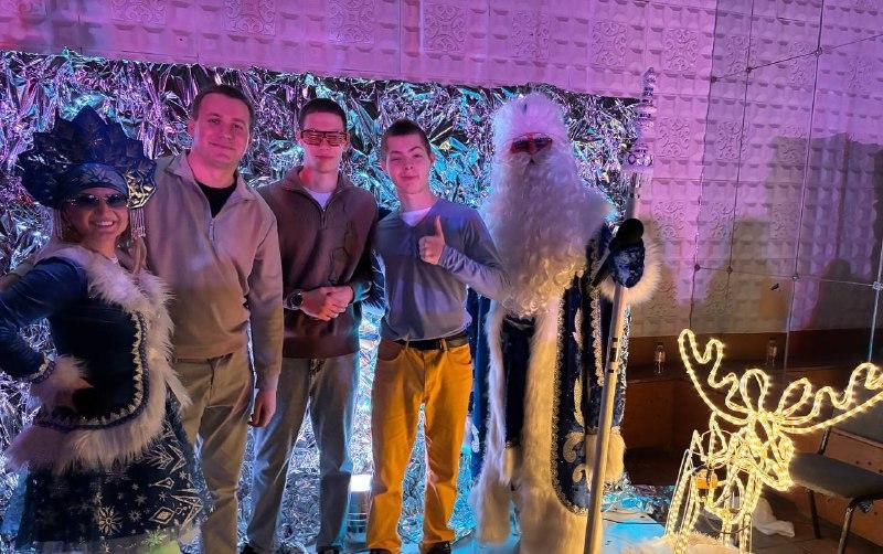 Новогодняя дискотека для студентов